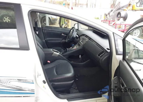 2013 Toyota Prius Three Se from USA, damaged, VIN JTDKN3DU3D1645962